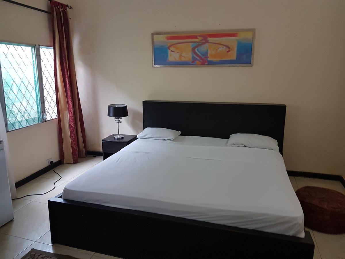Maryland Guesthouse มอนโรเวีย ภายนอก รูปภาพ