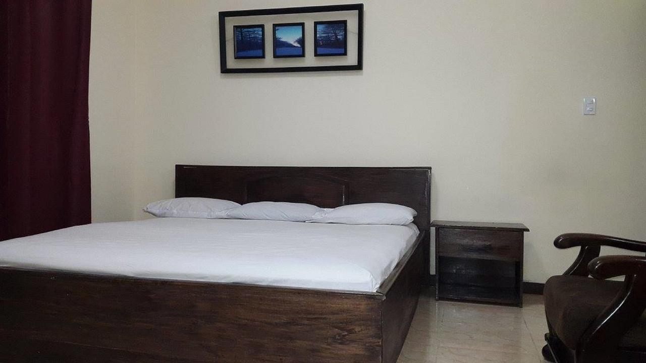 Maryland Guesthouse มอนโรเวีย ภายนอก รูปภาพ